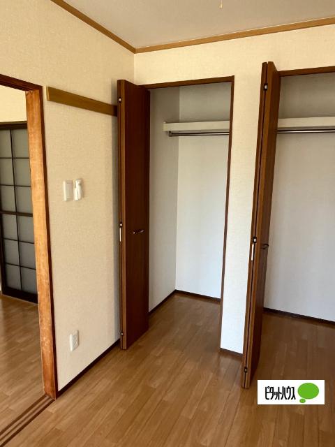 ビアージュ　Ａ（102） 収納