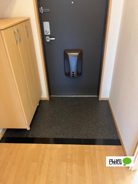 グランチェスタＭ 玄関