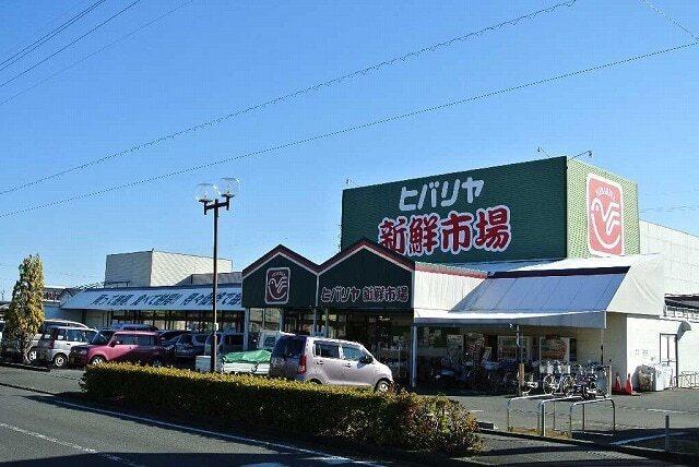ヒバリヤ小川店：270m
