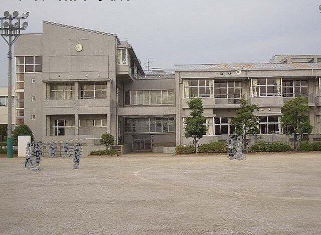 大井川南小学校：1400m