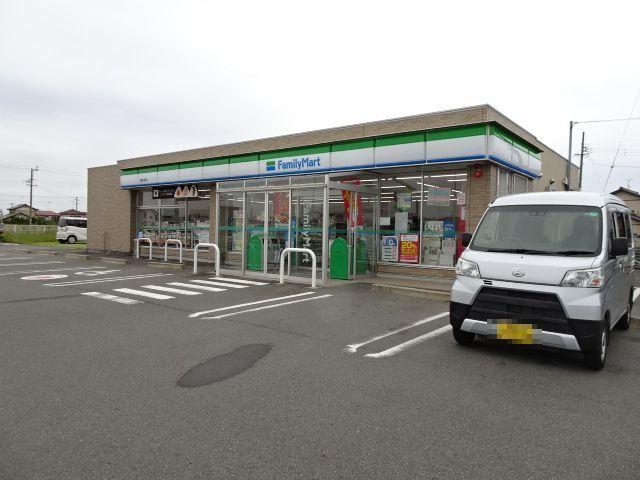 ファミリーマート　川尻店：600m