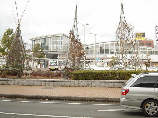 藤枝駅：1400m