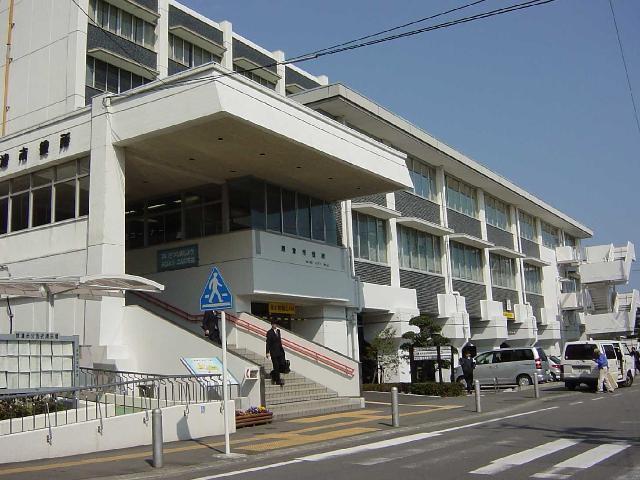 焼津市役所：400m