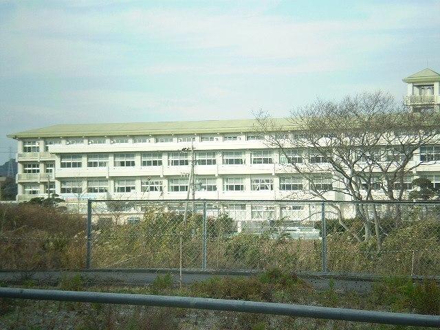 御前崎市立第一小学校：200m