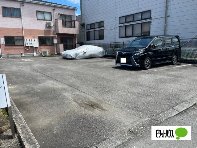 プチメゾンＫ（101） 駐車場