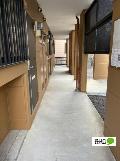 コンフォール エントランス