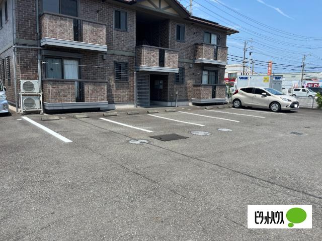 アジュール　Ａ（202） 駐車場