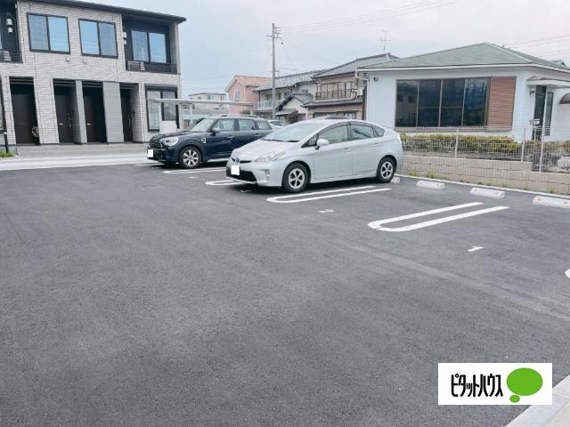 グロワール（201） 駐車場