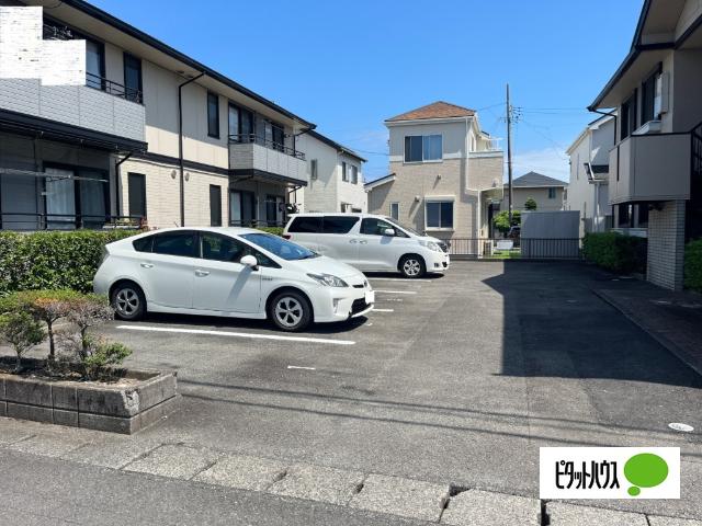 ハイツせみじま　Ｂ棟（102） 駐車場