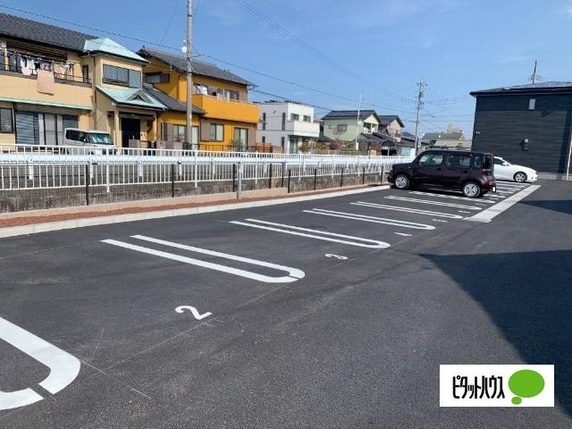 ミオ・スタンツァ（202） 駐車場
