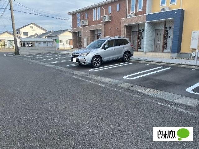 サンソフィア（102） 駐車場