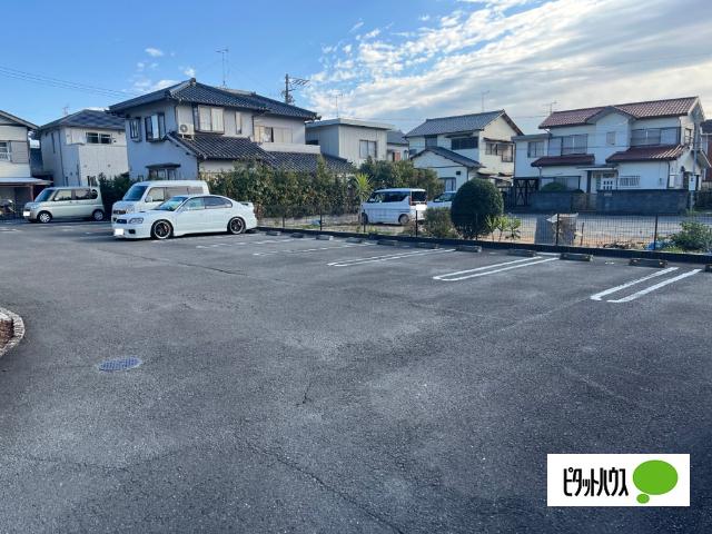 オルバス（101） 駐車場
