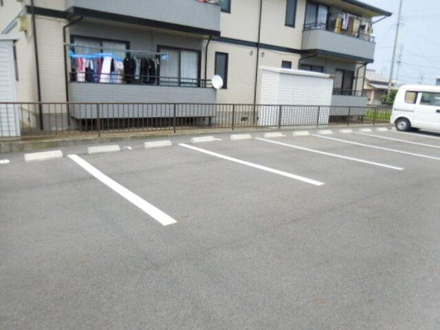 ハイツせみじま　Ｃ（101） 駐車場