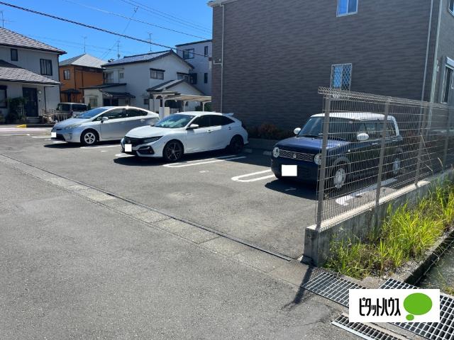 シティーロードタカヤナギ（103） 駐車場