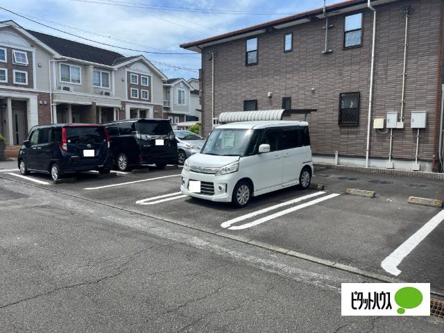 フレイム（201） 駐車場