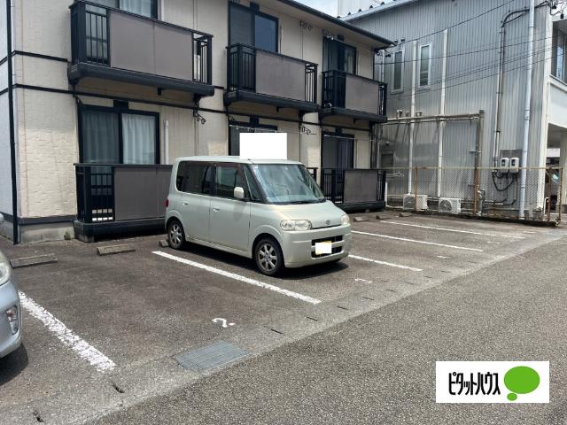 サンガーデン（202） 駐車場