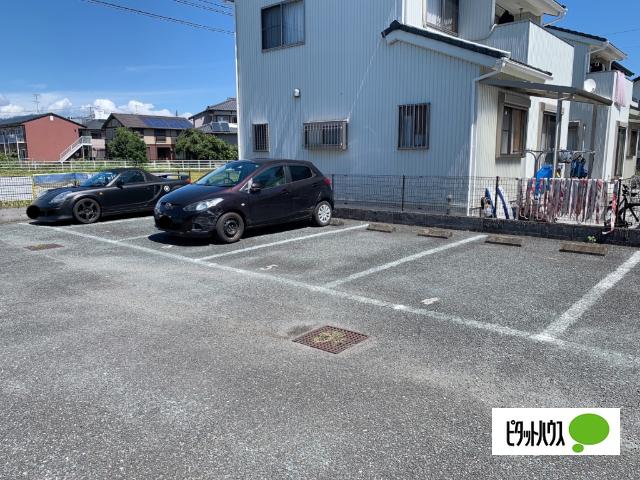 シトラスコート（102） 駐車場