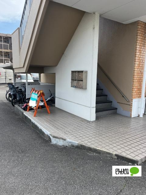 コーポラス小石川（302） エントランス
