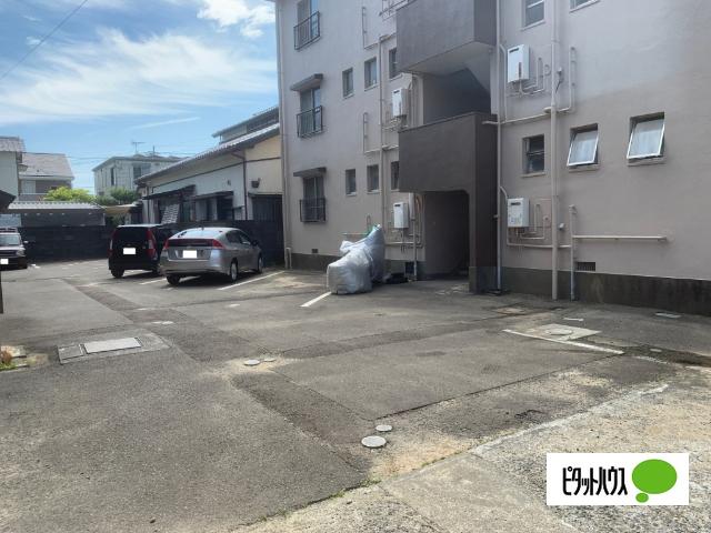 福吉丸アパート（123） 駐車場