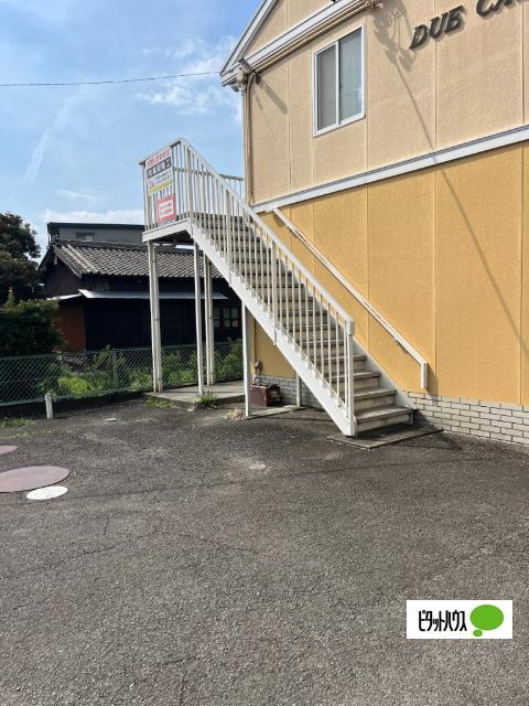 DUE　CASA（102） エントランス