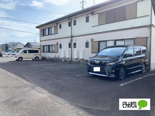 中根マンションB（202） 駐車場