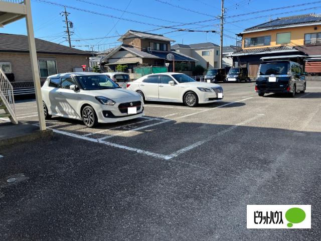 サンハイムA（202） 駐車場