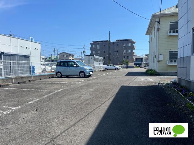 エステートピアひまわり３（2055） 駐車場