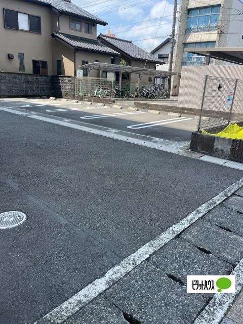 杉村ビル（601） 駐車場