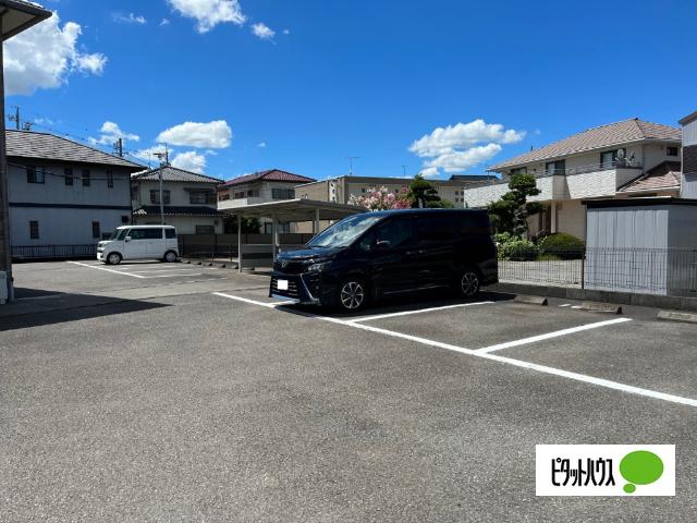 ヴィラージュコヒジ（103） 駐車場