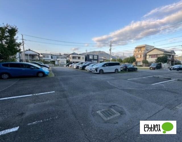 エンブルシティ焼津（705） 駐車場