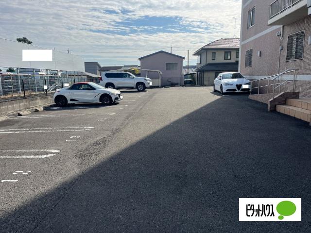 IBB7（401） 駐車場