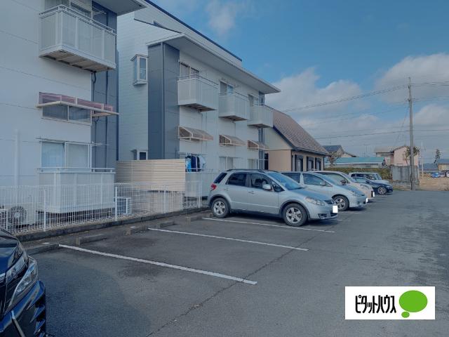フローラ泉町C 物件画像