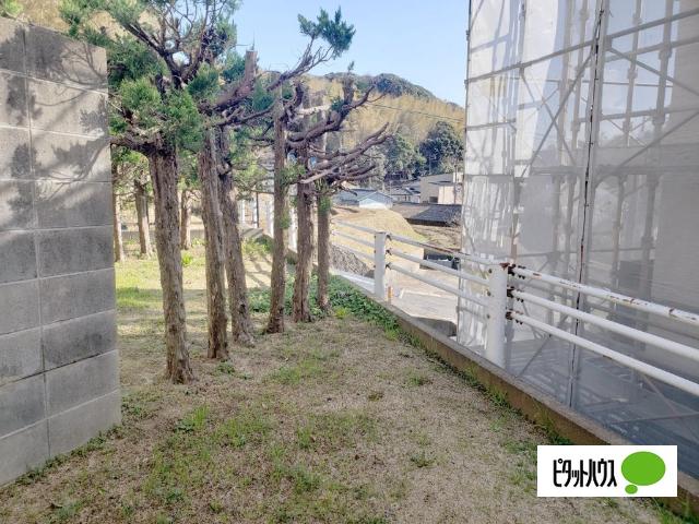 下関市石神町アパート 庭