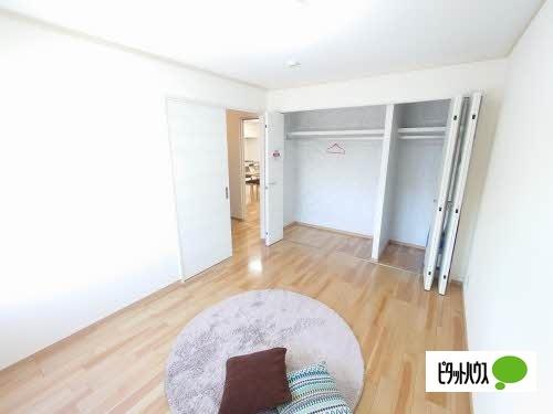 フローレンスⅡ（102） 収納