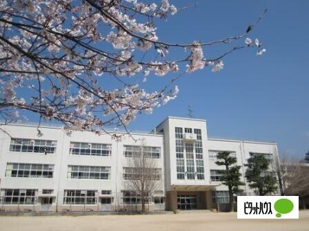 下関市立文関小学校：1051m