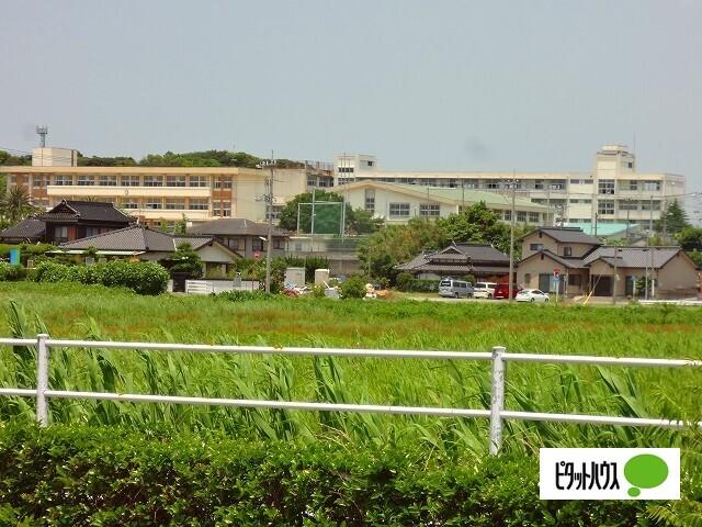 下関市立安岡小学校：846m