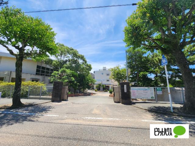 下関市立山の田小学校：261m