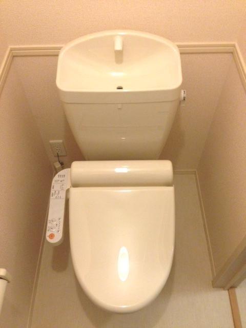 ソレイユ富任　B棟（102） トイレ