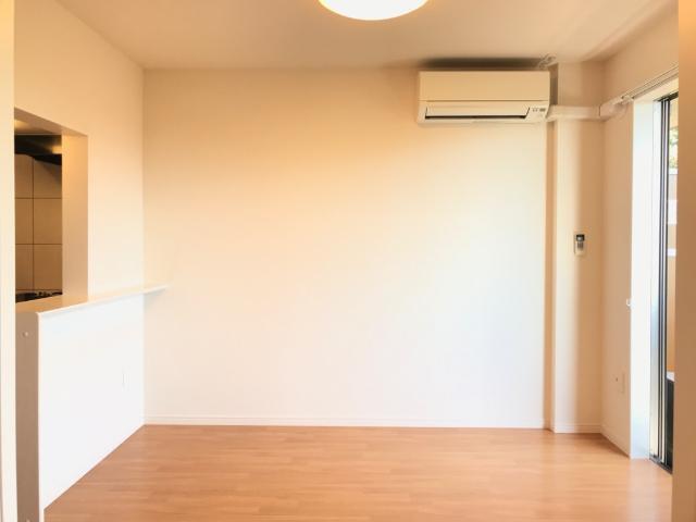 サンパレス リビング