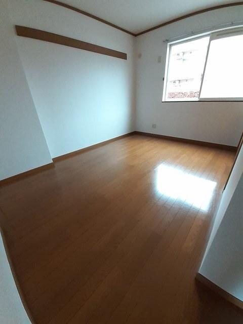 ハピネス２１（105） 室内