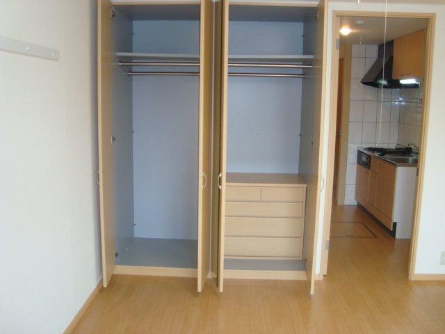 エスペランス王司 収納