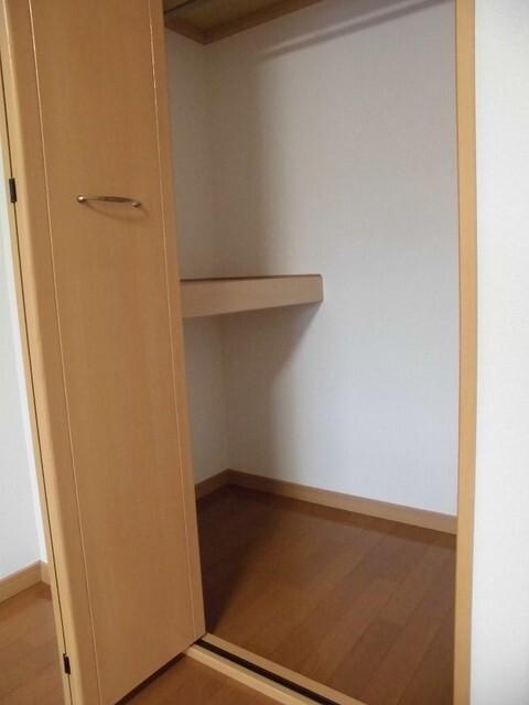 ガーデンパレス秋根（403） 収納