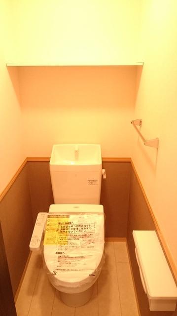 ヴィルセイン 潮彩　B棟（103） トイレ