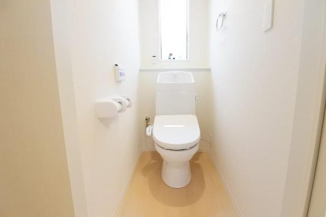 ルピナス咲 部屋画像