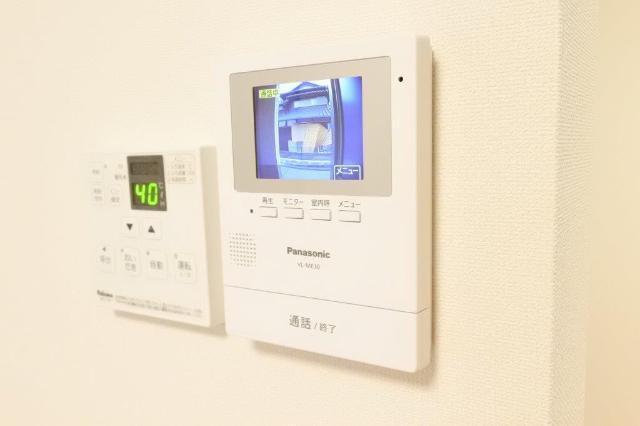 ルピナス咲 部屋画像