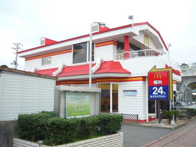 マクドナルド：1200m