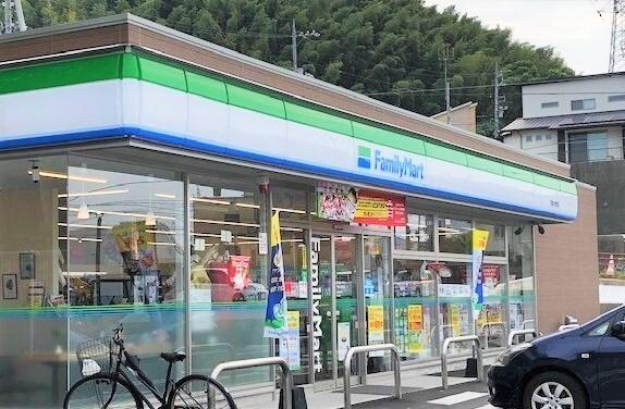 ファミリーマート：650m