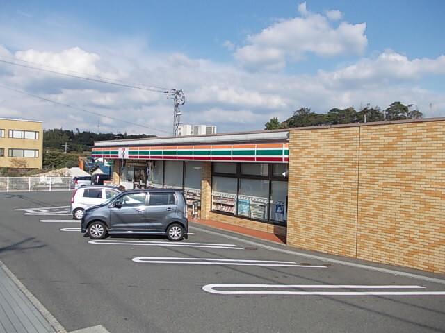 セブンイレブン：600m