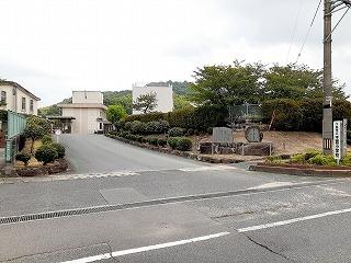 王喜小学校：1300m