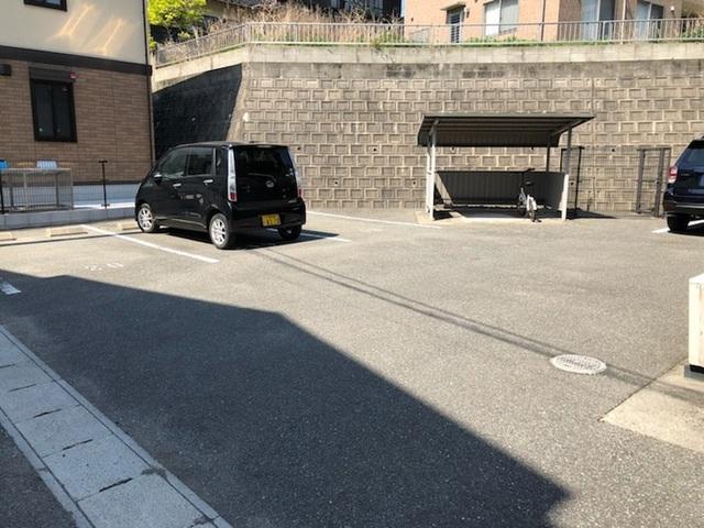 エントピア　B棟（B301） 駐車場